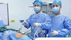 微创先锋 | 区人民医院肝胆(腹壁疝)外科成功开展双孔法腹腔镜胆囊切除术